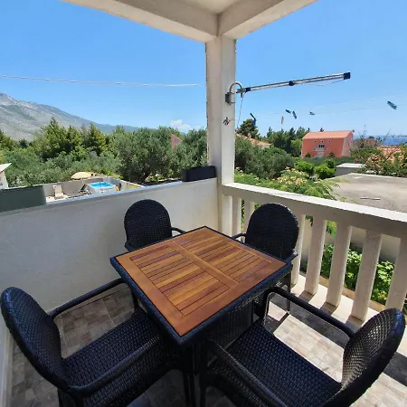 Nikol Apartment